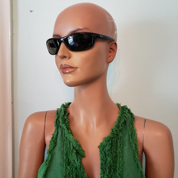 NWOT Ray Ban Black Sunglasses. main image 13